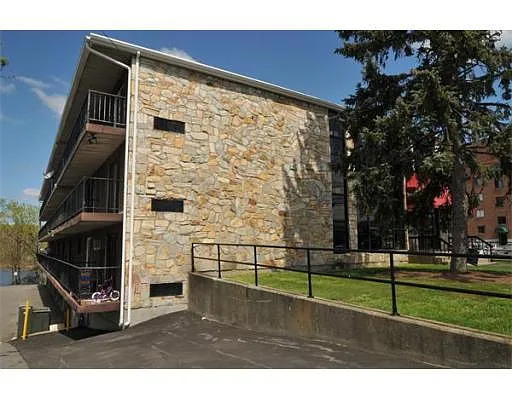 Building Photo - 40 Cochituate Rd #35