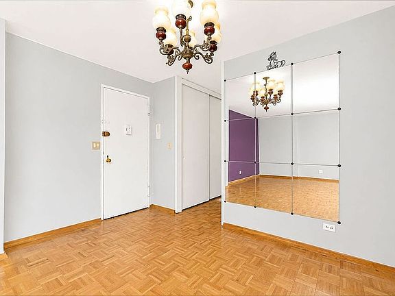 2nd image of 2944 W 5th St APT 22F