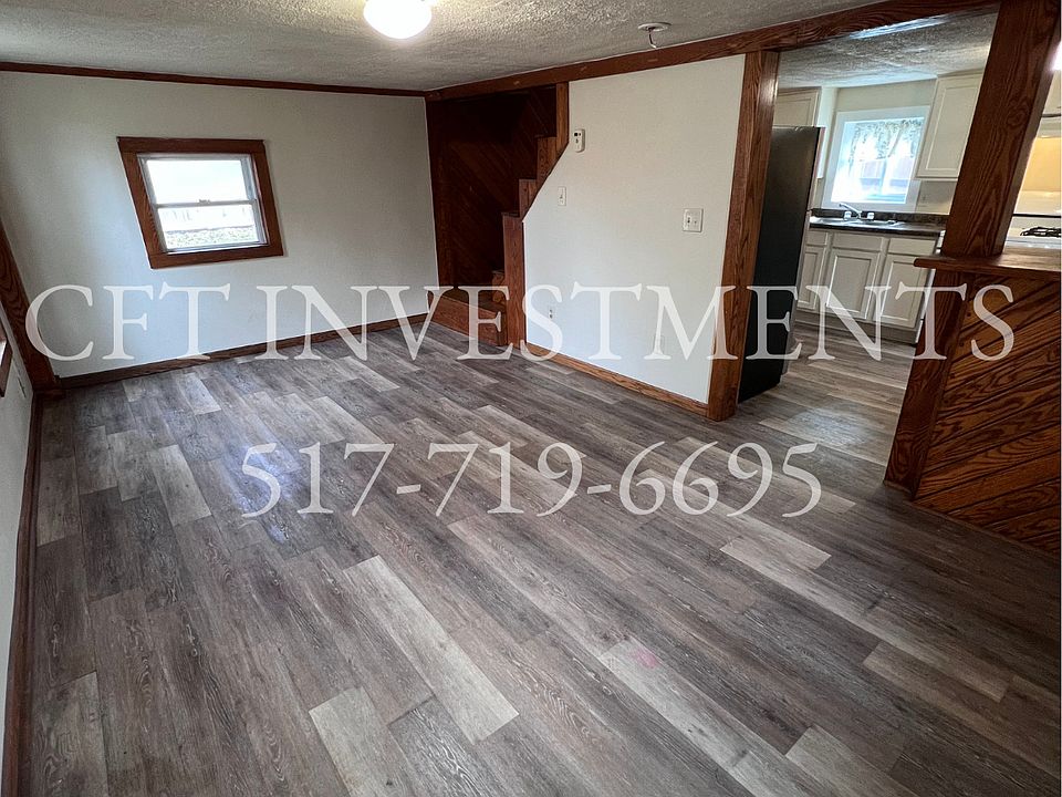 Living Room/Dining Room