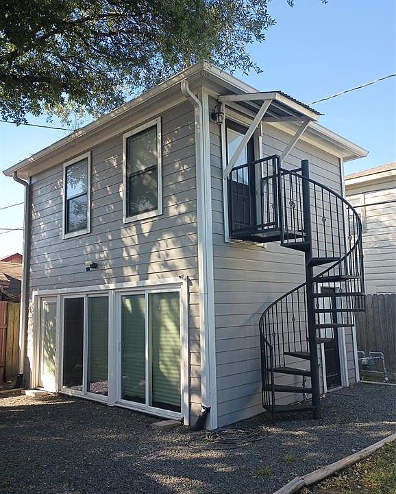 Two-story unit