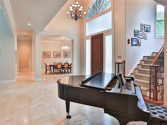 4th image of 6941 Laurel Valley Dr