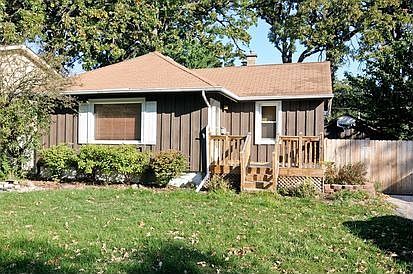 1st image of 232 N Lakeshore Dr