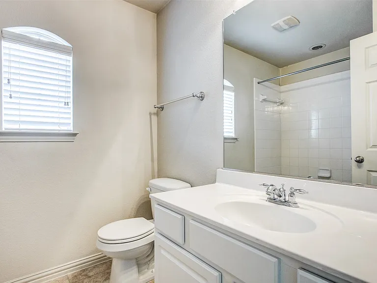 1130 Mission Ln — Photo 18