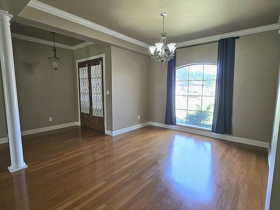 5th image of 154 Woodlake Dr