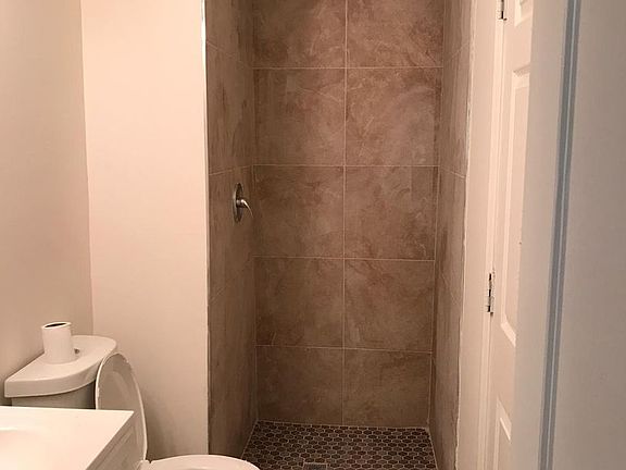 4th image of 4108 Macgregor Dr
