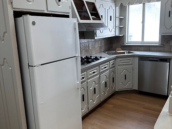 2nd image of 1620 77th St #1B