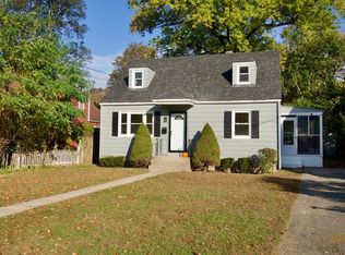 194 Gifford St, Springfield, MA 01118