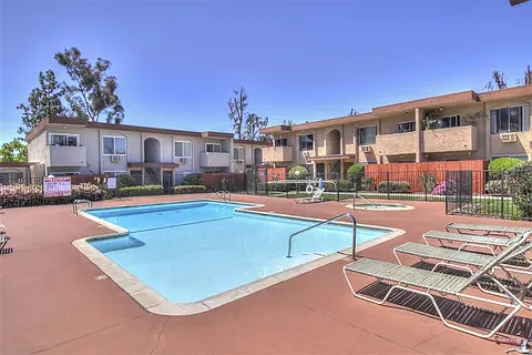 9522 Carroll Canyon Rd Photo 1