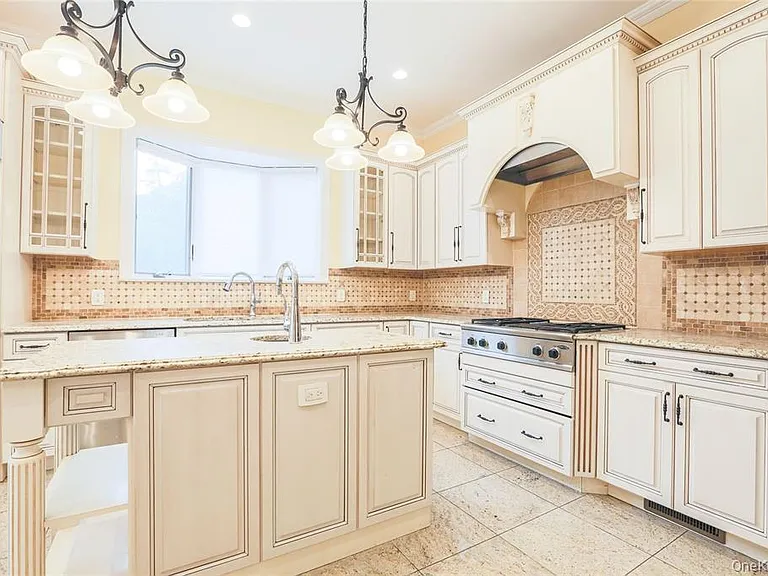 27 Elliot Rd — Photo 14