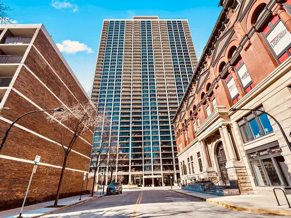 1560 N Sandburg Ter APT 706J, Chicago, IL 60610