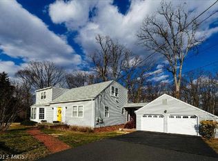 3421 W Ox Rd, Herndon, VA 20171