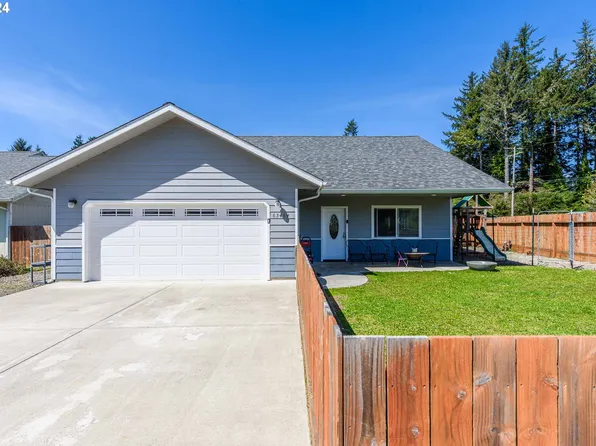 63464 James Dr, Coos Bay, OR 97420