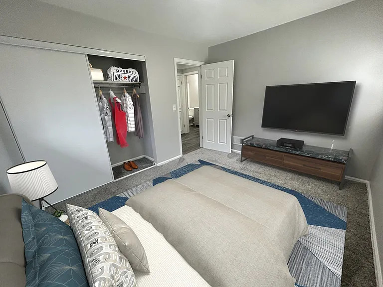 Secor Flats — Photo 19
