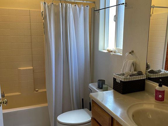 4th image of 5021 Niagara Ave