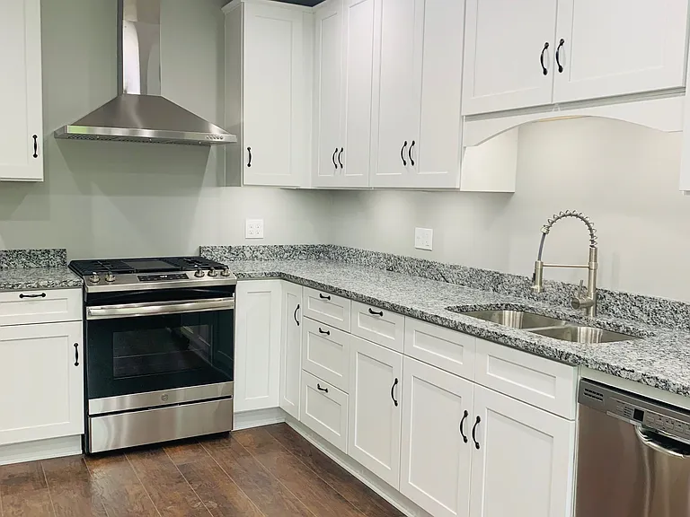 3653 Archer Ave #1 — Photo 7