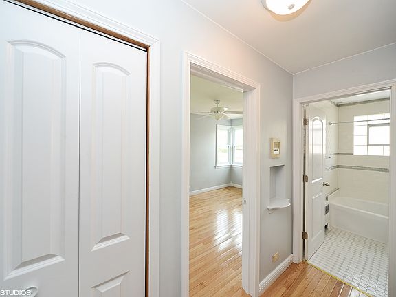 4th image of 1535 William St APT 1W