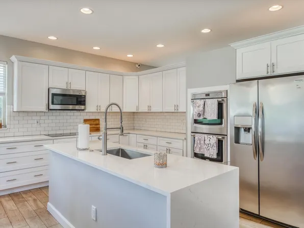 9128 Dupont Place, Wellington, FL 33414