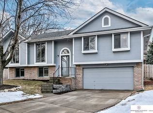 14103 Edna Cir, Omaha, NE 68138