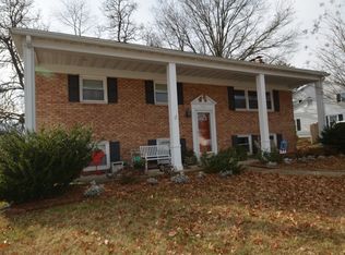 5705 Ashfield Rd, Alexandria, VA 22315