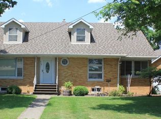 404 Allen St, Crescent City, IL 60928