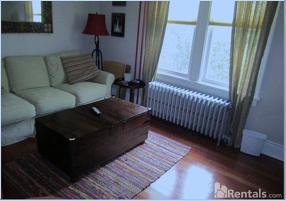 2nd image of 19 Kaldenberg Pl
