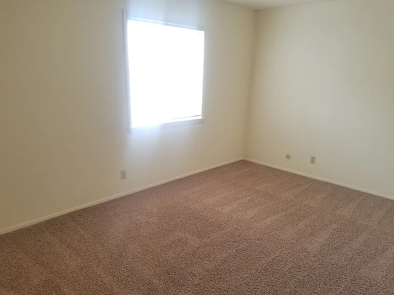 Kimberly Club Apartments — Photo 173