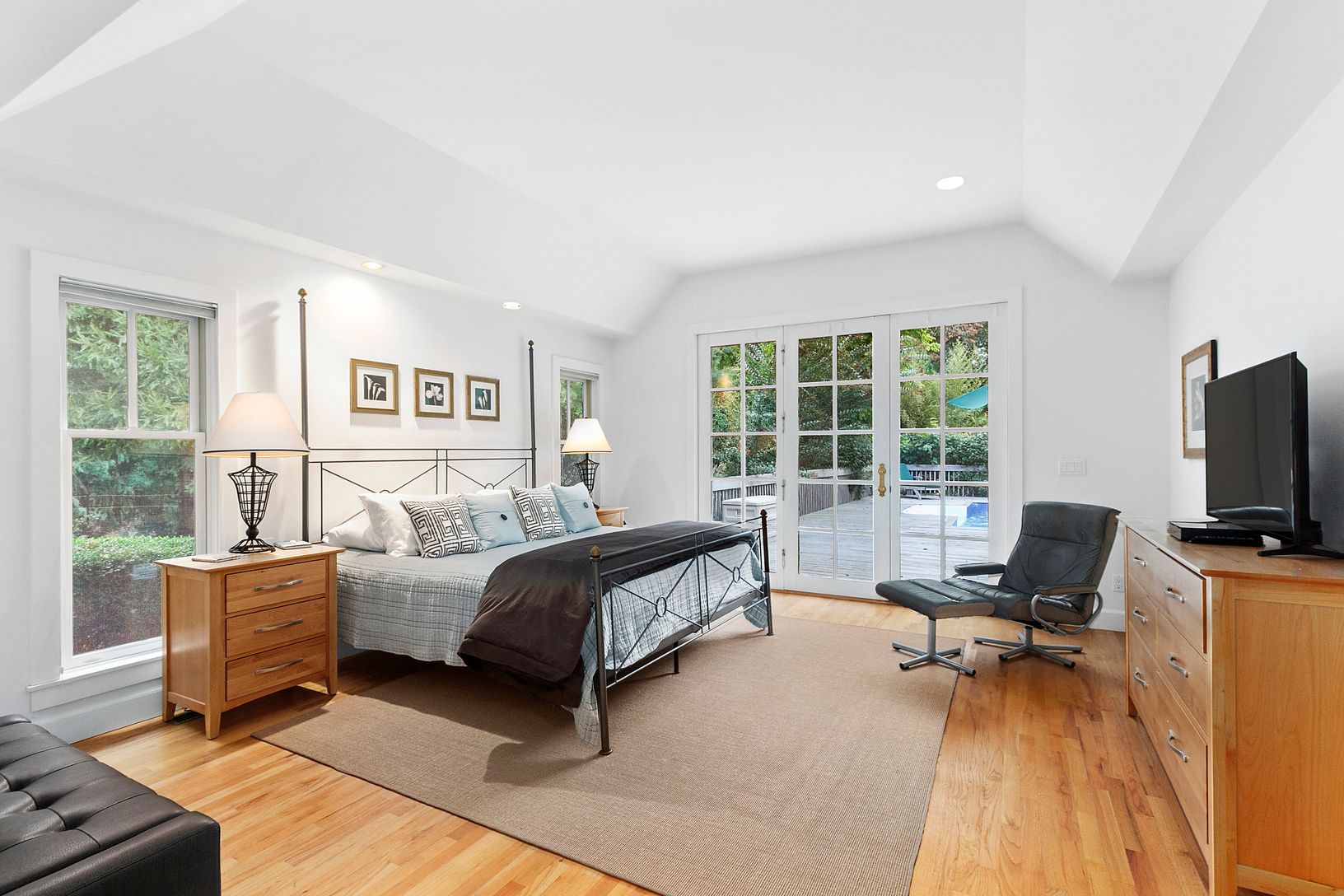  Master Bedroom with Vaulted Ceilings