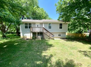 609 E Oak St, Clinton, MO 64735