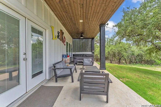 2488 Waterfront Park Dr — Photo 52