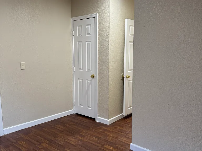5313 Silver Dr — Photo 13