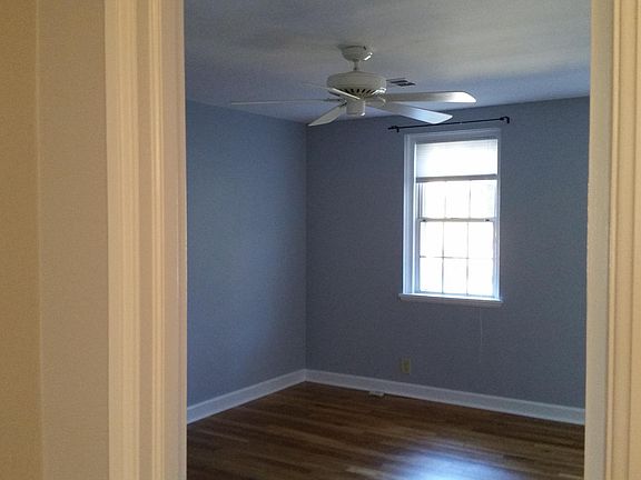3rd image of 3018 S Abingdon St