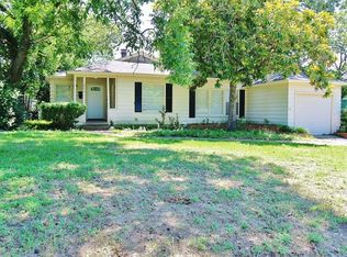 3890 Durango Dr, Dallas, TX 75220