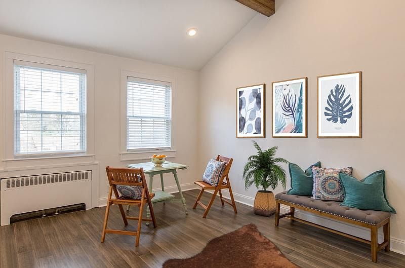 1st image of 378-380 Claremont Ave #10