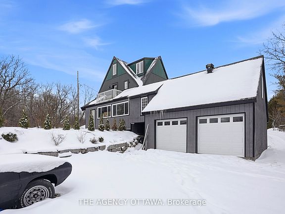 5th image of 4667 Albion Rd S