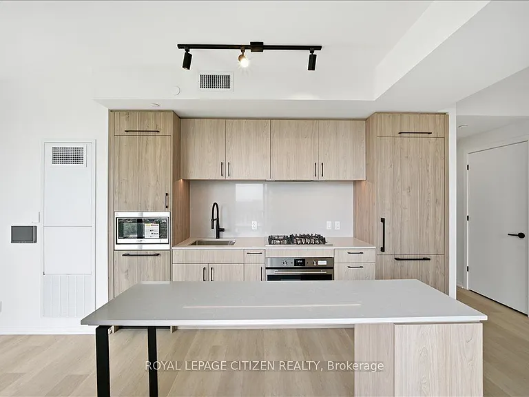 109 Erskine Ave #1602 — Photo 33