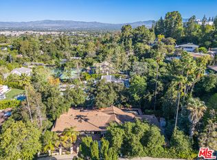 17449 Sumiya Dr, Encino, CA 91316