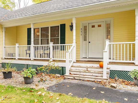 2nd image of 231 Lowell Street