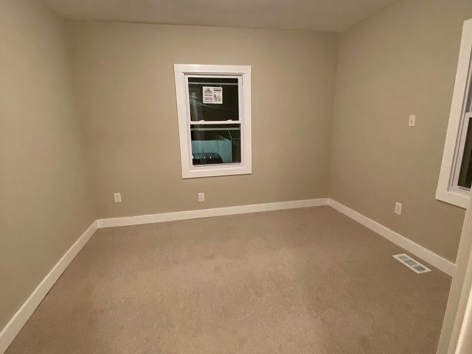 Master Bedroom - 1st floot