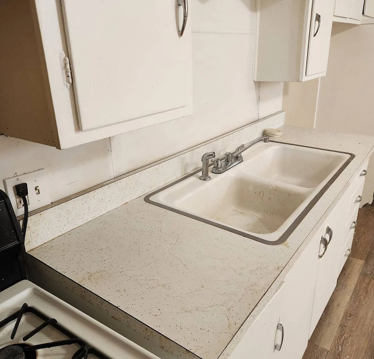 1 bed, 1.0 bath, $850 — Photo 2