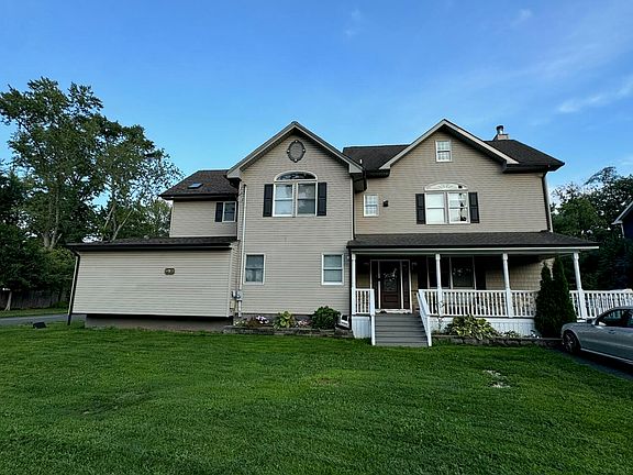 4th image of 5 Willow Avenue