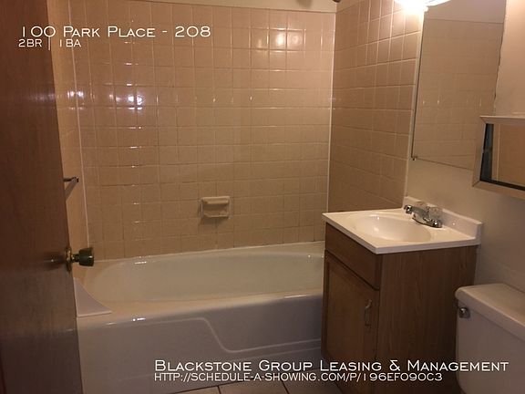 5th image of 100 Park Pl APT 208