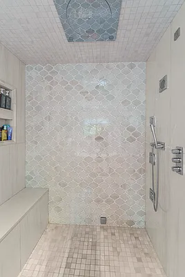 Sold by PRENDAMANO REAL ESTATE | media 30