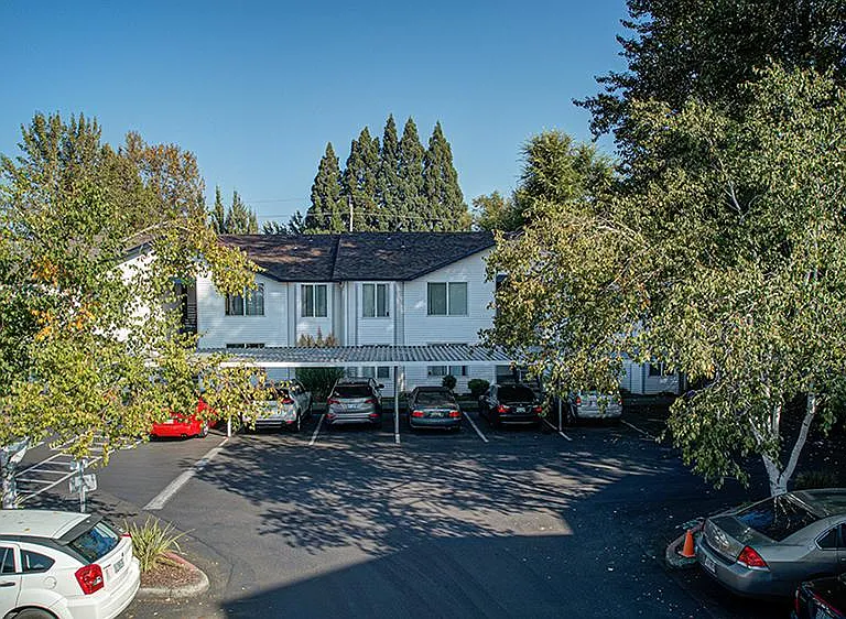 Veri on Sunnyview — Photo 15