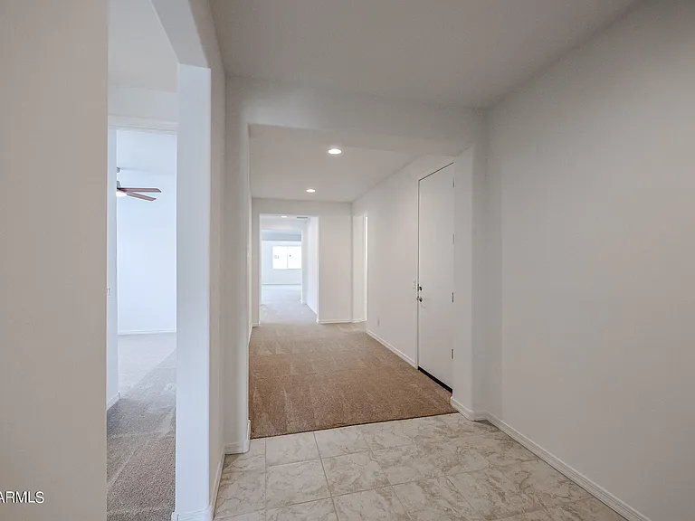 8752 W Medlock Dr — Photo 45