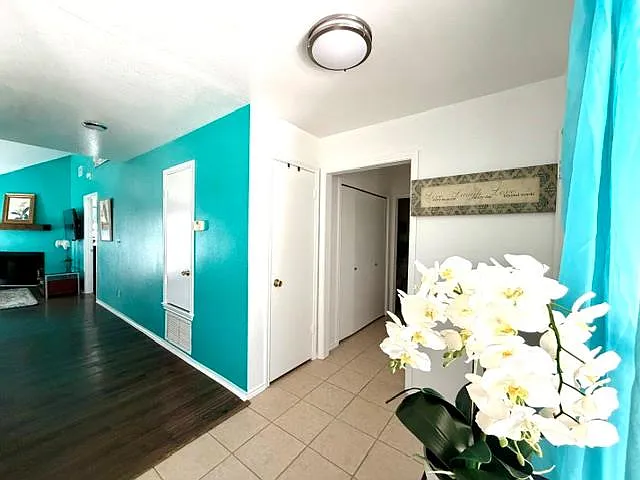 2 bed, 2.0 bath, 1432 sqft, $2,300 — Photo 4