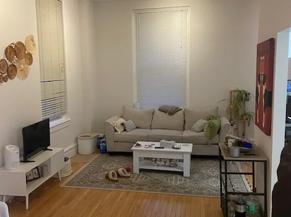 304 Arch St, Philadelphia, PA