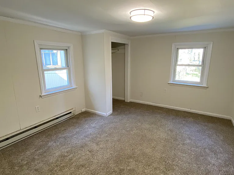 313 E Main St — Photo 5