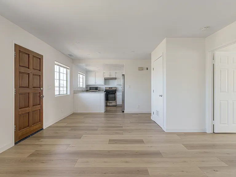 New gorgeous SPC flooring throughout the unit