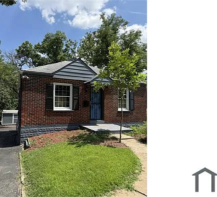 3 bed, 1836 sqft, $1,350 — Photo 1
