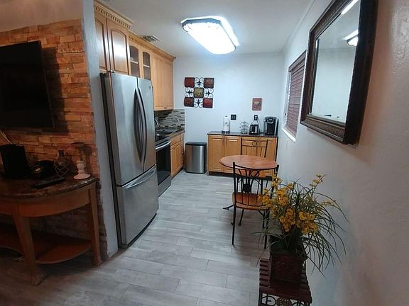 3rd image of 6718 Livingston Ave N